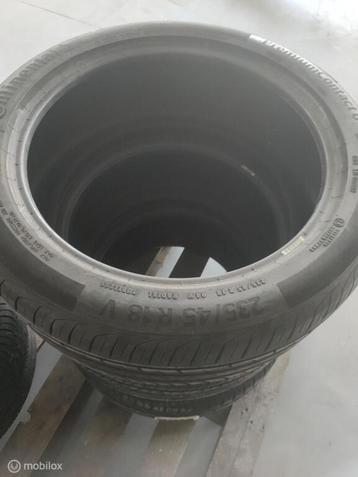 Banden 235/45 R18 - V - Continental- 04625 beschikbaar voor biedingen