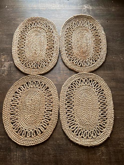 4 ovale rieten onderleggers, Huis en Inrichting, Woonaccessoires | Onderzetters, Zo goed als nieuw, Ophalen of Verzenden