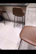 Lot de 4 chaises hautes brunes en très bon état., Enlèvement