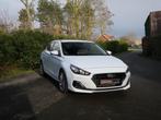 Hyundai i30 Fastback i30 1.4 T-GDi Shine DCT (bj 2018), Auto's, Stof, 4 cilinders, Blauw, Navigatiesysteem