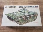 Blue Tank/Nitto Alligator LVT(A)5 1/35, Hobby en Vrije tijd, Overige merken, Ophalen of Verzenden, Zo goed als nieuw, Tank