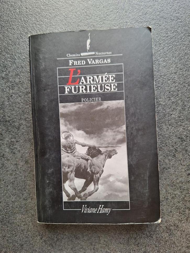 Fred Vargas - l'armée furieuse, Boeken, Detectives, Gelezen, Ophalen of Verzenden