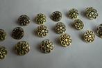 Uniek lot met 14 kleine en 2 grote retro knopen, Ophalen, Nieuw, Knoop of Knopen