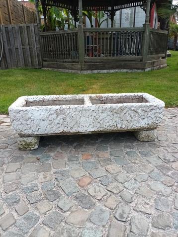 Dubbele betonnen bloembak kruidenbak  beschikbaar voor biedingen