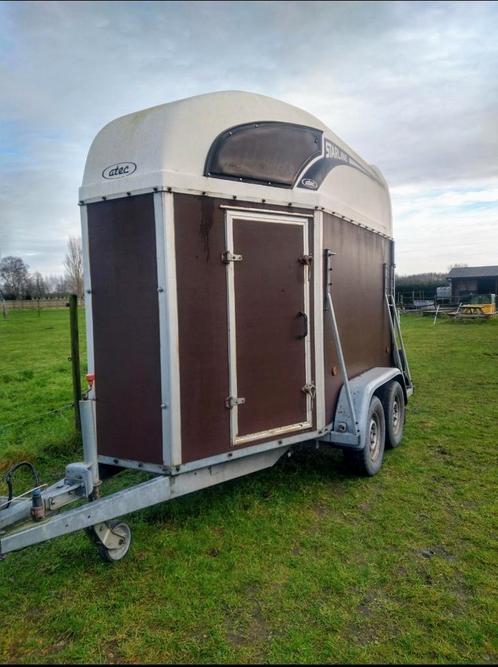 2paards Atec Starline 2002 MTM 2000kg volledig vernieuwd, Animaux & Accessoires, Chevaux & Poneys | Semi-remorques & Remorques