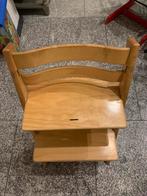 Stokke tripp trapp evoluerende stoel (groen en hout), Kinderen en Baby's, Gebruikt, Meegroeistoel