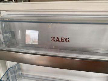 AEG inbouw combi koelkast/diepvries, Enlèvement, Utilisé, Avec congélateur séparé