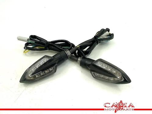 KNIPPERLICHT SET Yamaha MT 09 2018-2020 (MTN850-A MT-09), Motoren, Onderdelen | Yamaha, Gebruikt