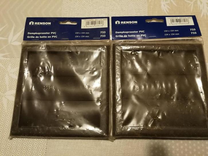 Renson dampkaprooster pvc buiten.Zie foto's,zie beschrijving, Doe-het-zelf en Bouw, Buizen en Afvoer, Nieuw, PVC, Ophalen