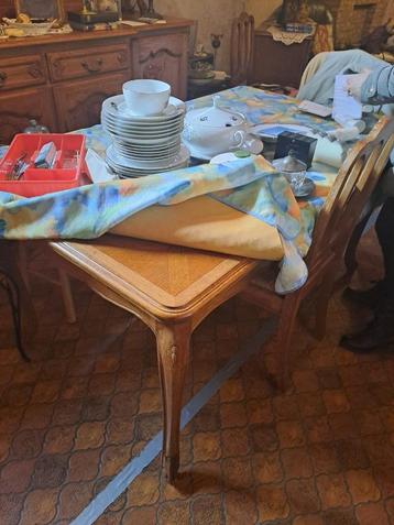 salle à manger beschikbaar voor biedingen