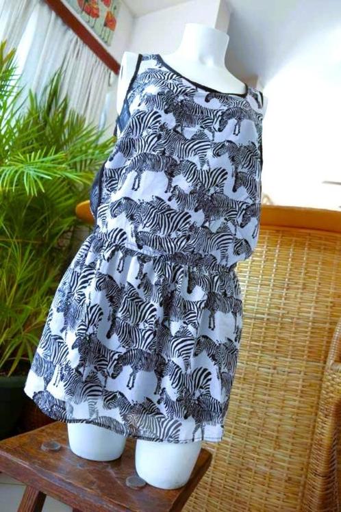 paarden creatief wit zwart jurk, Kleding | Dames, Jurken, Gedragen, Maat 42/44 (L), Wit, Knielengte, Ophalen of Verzenden