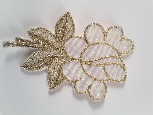 applique à coudre fleur blanc crème et fil argent 75 x 50 mm, Hobby & Loisirs créatifs, Couture & Fournitures, Neuf, Enlèvement ou Envoi