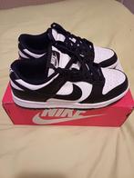 Panda Nike sneakers maat 38.nieuwe staat (35€), Kleding | Dames, Schoenen, Wit, Nike, Ophalen of Verzenden, Zo goed als nieuw