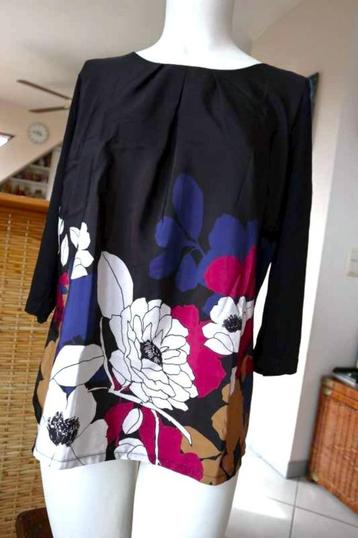 leuk bloemen shirt blouse beschikbaar voor biedingen