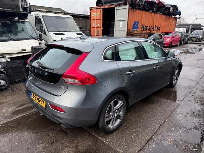 Uitlaat (compleet) van een Volvo V40, Auto-onderdelen, Uitlaatsystemen, Volvo, Gebruikt, 3 maanden garantie, Ophalen of Verzenden