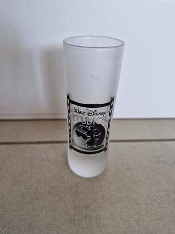 shotglas / borrelglas Walt Disney Studios, Verzamelen, Glas en Drinkglazen, Ophalen of Verzenden, Borrel- of Shotglas