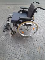Chaise roulante manuelle