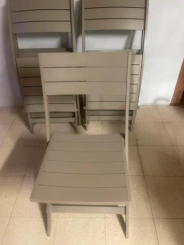 Tuinstoelen zo goed als nieuw beschikbaar voor biedingen