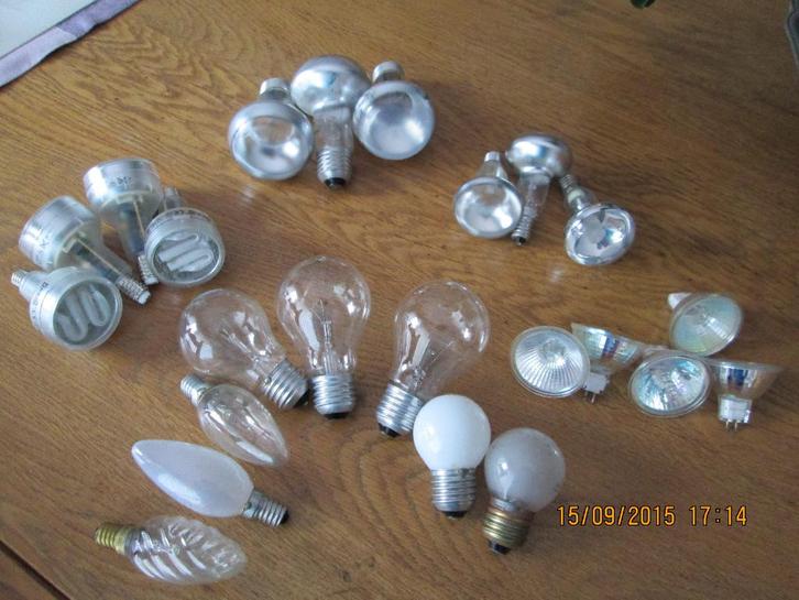 Ampoules et spots divers et néon., Huis en Inrichting, Lampen | Losse lampen, Nieuw, Ophalen