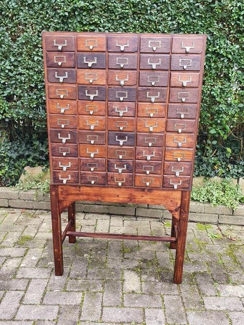 Zeldzame antieke houten ambachtskast met 50 lades., Antiek en Kunst, Antiek | Meubels | Kasten, Ophalen of Verzenden