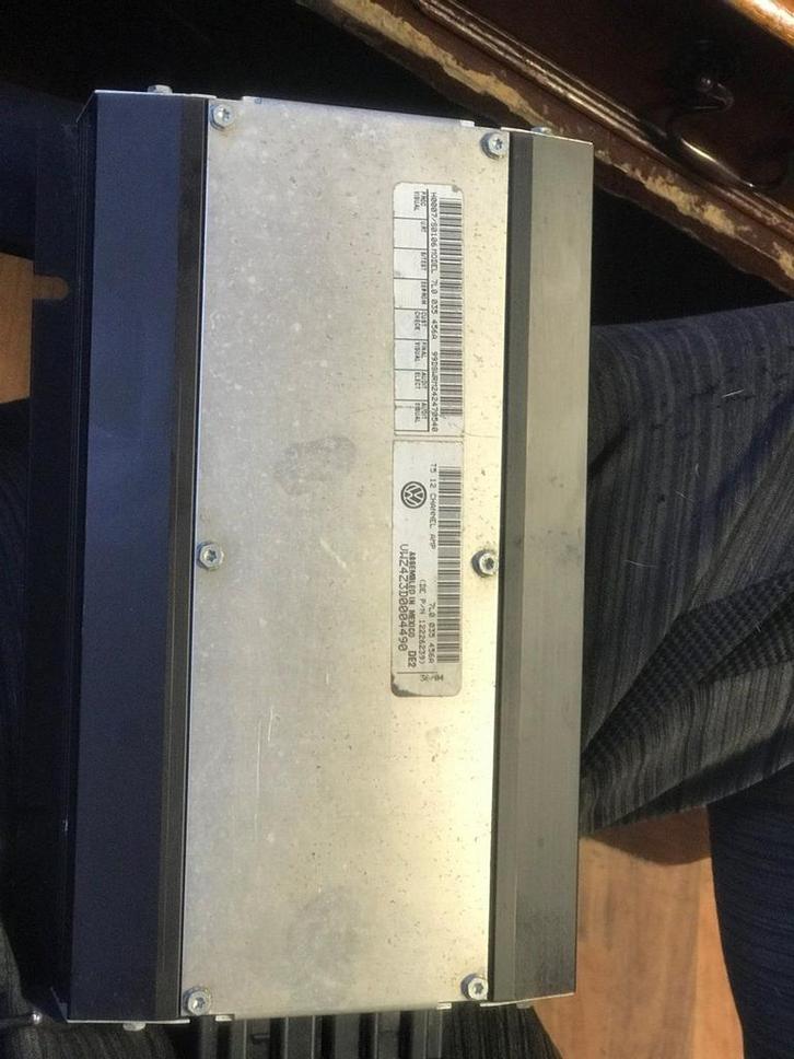 Volkswagen T5 versterker, Autos : Divers, Autoradios, Enlèvement ou Envoi