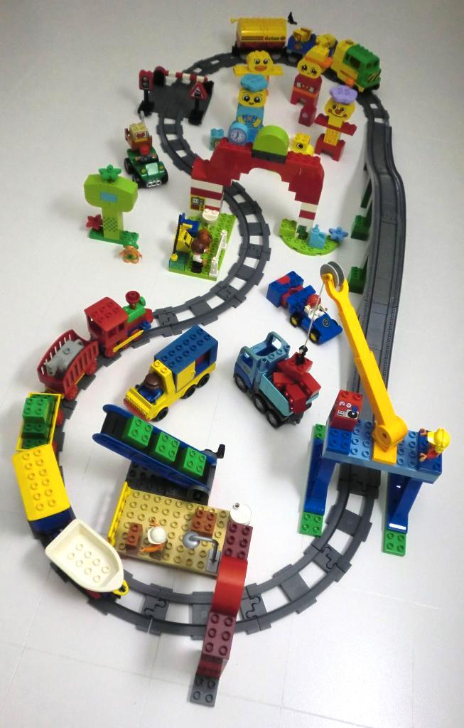 Duplo Lego mooie speelset met trein., Kinderen en Baby's, Speelgoed | Duplo en Lego, Gebruikt, Duplo, Ophalen of Verzenden