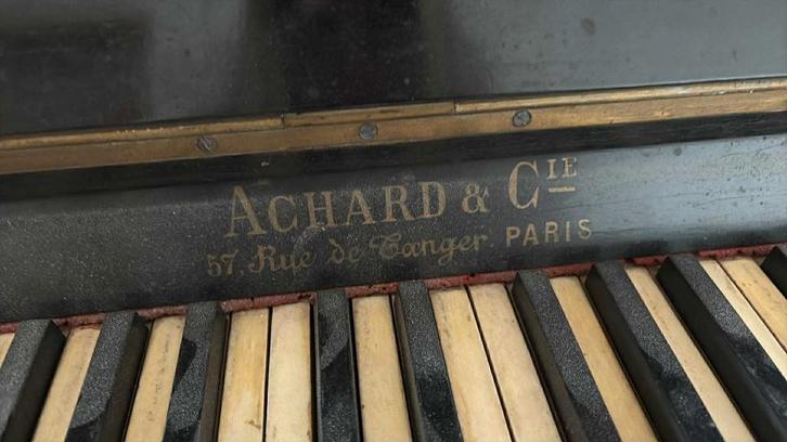 piano à donner, Musique & Instruments, Pianos, Utilisé, Piano, Noir, Enlèvement