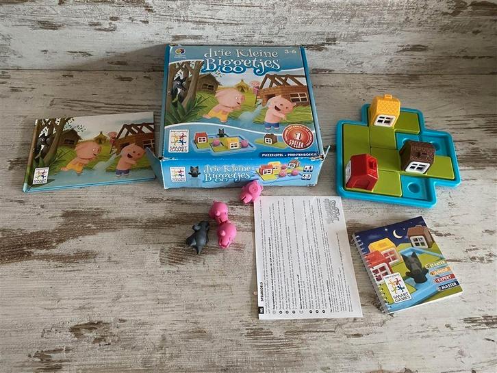 drie kleine biggetjes smart games [s861], Hobby en Vrije tijd, Gezelschapsspellen | Bordspellen, Zo goed als nieuw, Verzenden