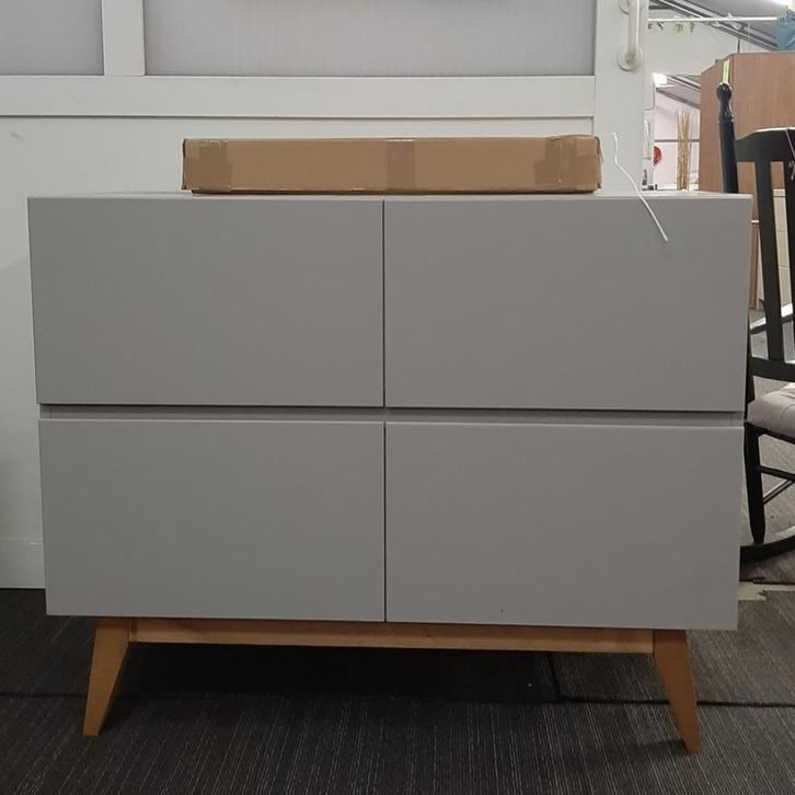 Quax Trendy Commode Griffin Grey – Laatste Stuk, Gemonteerd, Kinderen en Baby's, Kinderkamer | Commodes en Kasten, Zo goed als nieuw