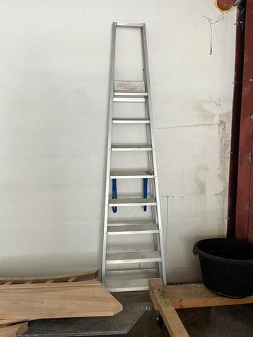 Ladder solide, Enlèvement, Utilisé, Échelle, 2 à 4 mètres