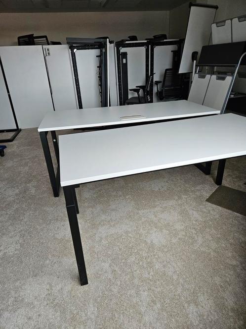 Steelcase bureautafels – Verstelbaar in hoogte., Huis en Inrichting, Bureaus, Zo goed als nieuw, Bureau, In hoogte verstelbaar
