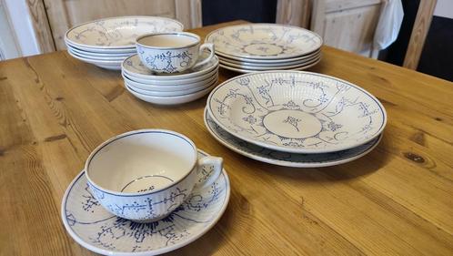Vintage Boch Frères La Louvière servies – blauw decor – ca., Antiek en Kunst, Antiek | Servies los, Ophalen
