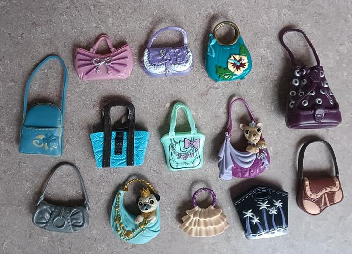 Handtassen van Barbie My Scene, Verzamelen, Poppen, Zo goed als nieuw, Kleertjes, Ophalen of Verzenden