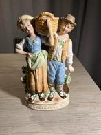 Bisquitbeeld gekleurd van man en vrouw, Ophalen, Zo goed als nieuw