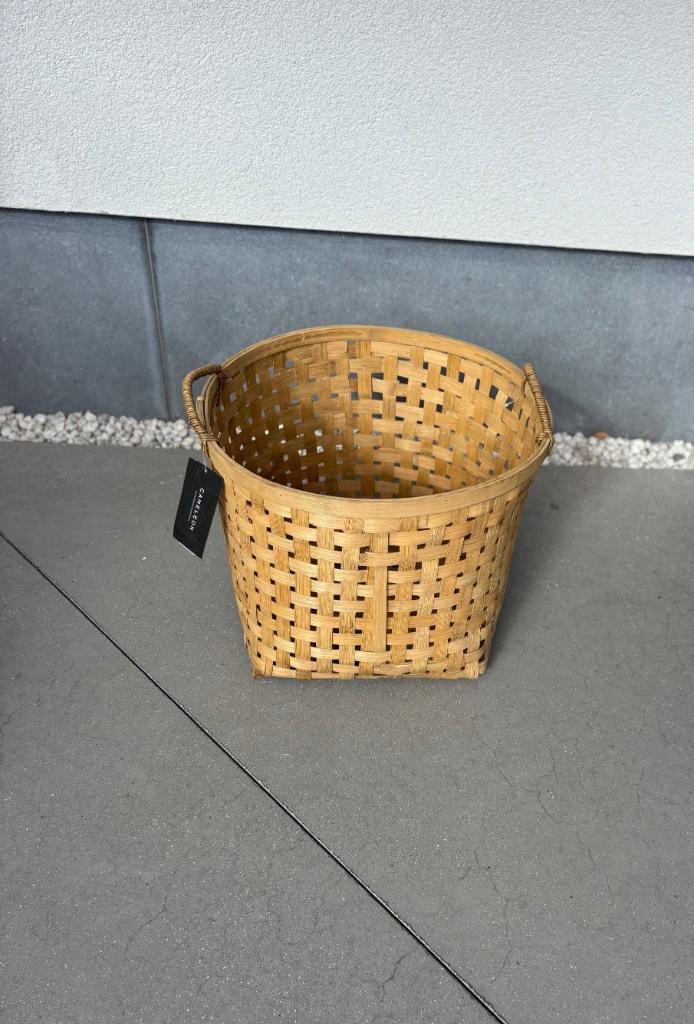 Mooie stevige mand - groot model, Huis en Inrichting, Woonaccessoires | Schalen en Manden, Nieuw, Mand, Rond, Hout, Ophalen
