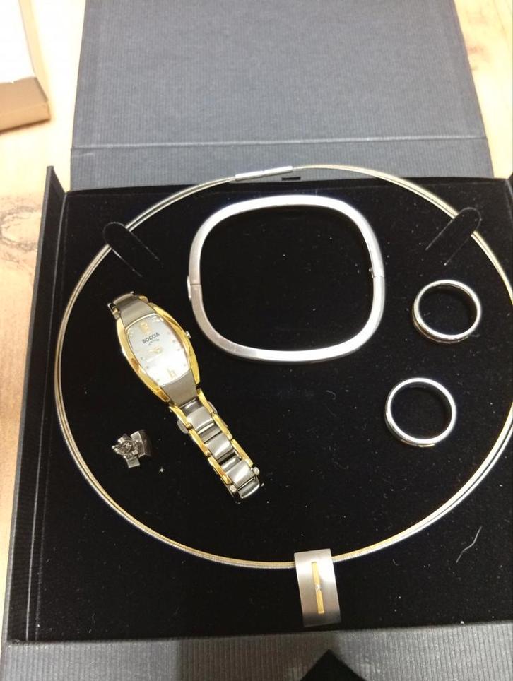 Boccia titanium kadoset, Handtassen en Accessoires, Armbanden, Zo goed als nieuw, Zilver, Zilver, Ophalen