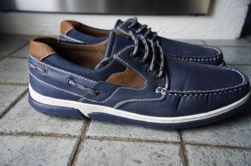 Chaussures bateau Elong pointure 44  beschikbaar voor biedingen