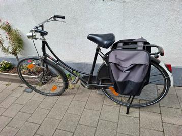 Omafiets beschikbaar voor biedingen