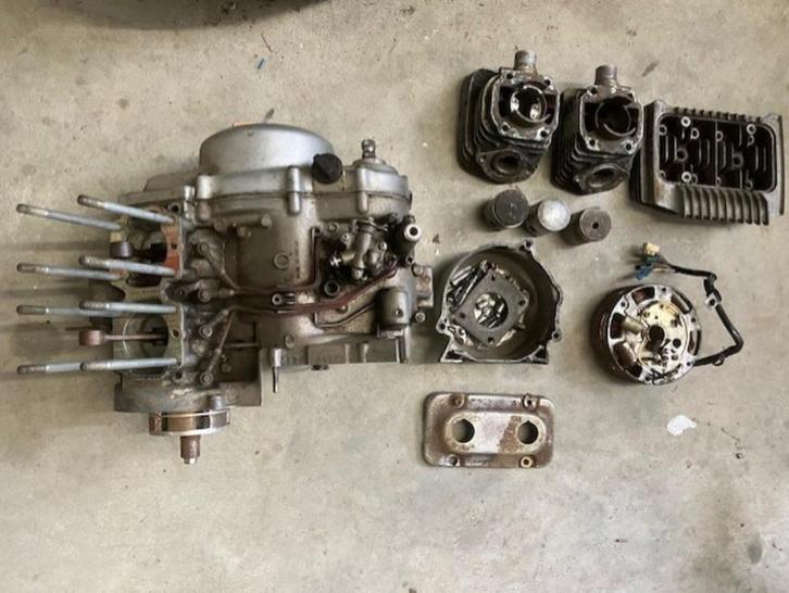 Oldtimer motor Suzuki GT 125 motorblok in onderdelen., Motoren, Onderdelen | Oldtimers, Gebruikt, Ophalen