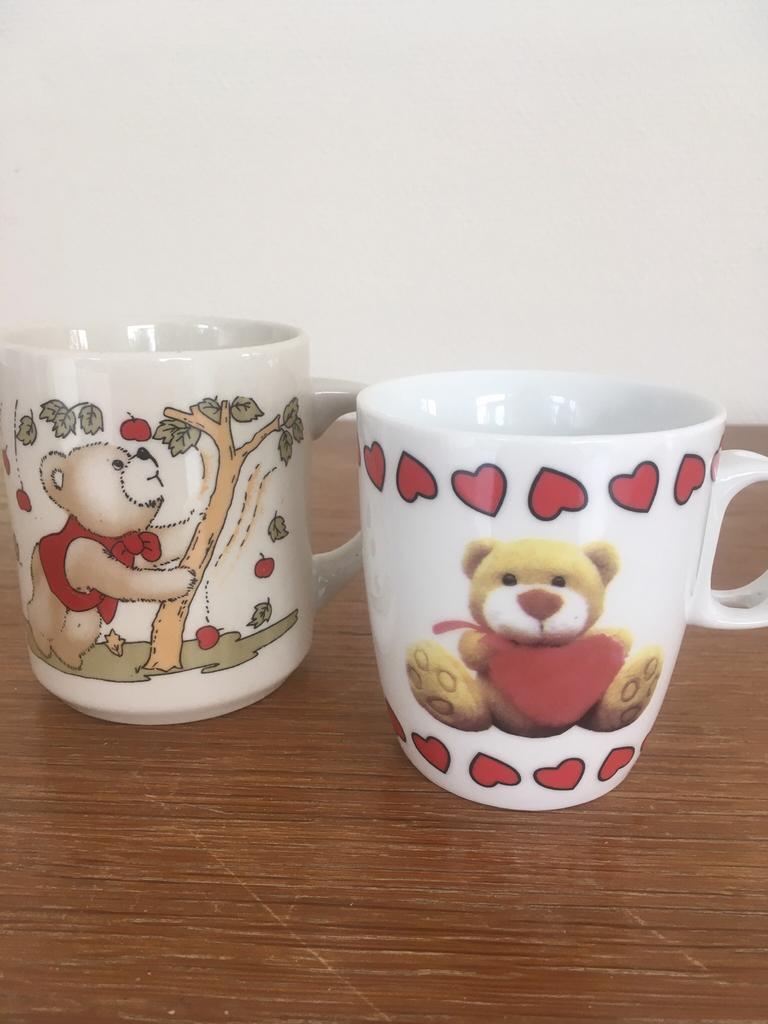 2 Mokken met beertjes., Ophalen of Verzenden