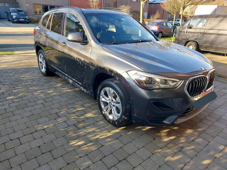 BMW X1 sDrive 18i F48LCI Full Option, Autos, BMW, Particulier, X1, ABS, Caméra de recul, Régulateur de distance, Airbags, Air conditionné