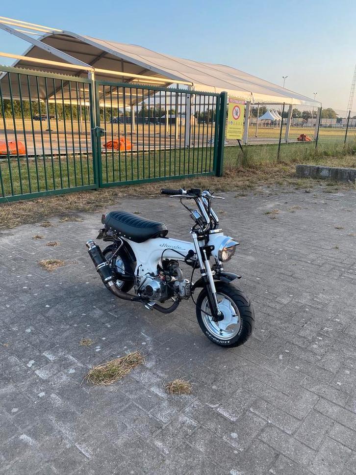 Zenhua dax 72cc, Fietsen en Brommers, Brommers | Honda, Zo goed als nieuw, Overige modellen, Klasse B (45 km/u), Ophalen