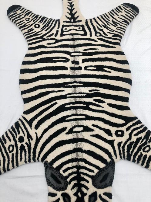 NIEUW Zebra Tapijt Groot, Maison & Meubles, Ameublement | Tapis & Moquettes, Neuf, 50 à 100 cm, 100 à 150 cm, Autres formes, Blanc