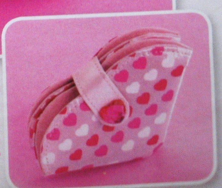 AVON : le set de manucure " Coeur ", Bijoux, Sacs & Beauté, Beauté | Soins du corps, Neuf, Enlèvement ou Envoi