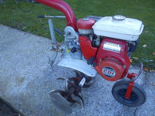 Motoculteur HONDA F400 en parfait état, Bricolage & Construction, Outillage | Fraiseuses, Neuf, Essence, Coupeur de jardin, Enlèvement