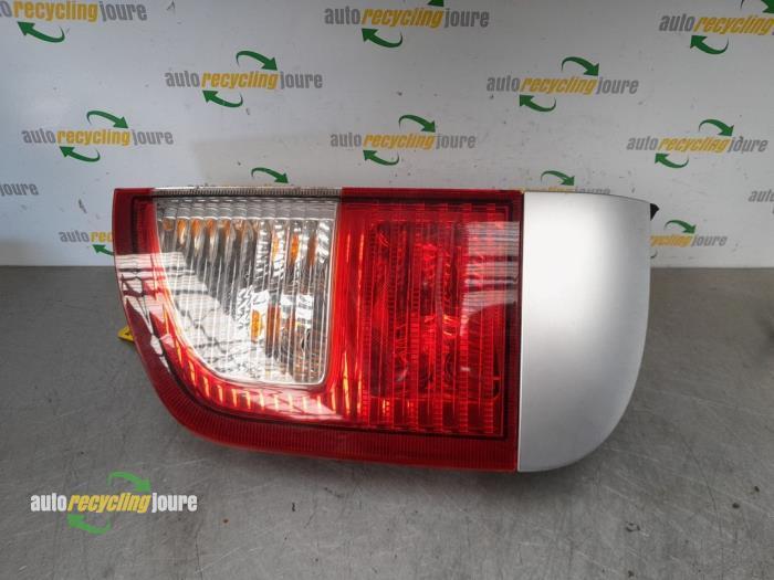 Achterlicht rechts van een Ssang Yong Kyron, Auto-onderdelen, Verlichting, Ssangyong, Gebruikt, 3 maanden garantie