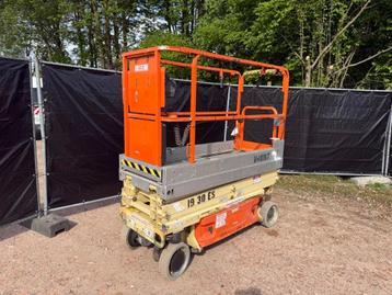Schaarlift JLG 8m beschikbaar voor biedingen