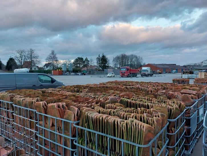 boomse dakpannen  rood / blauw gesmoord, Doe-het-zelf en Bouw, Dakpannen en Dakbedekking, Gebruikt, Dakpannen, Steen of Klei, Blauw