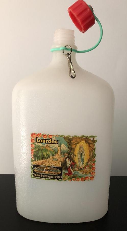 Oude Lourdes-drinkbus - 2 liter inhoud, Verzamelen, Religie, Zo goed als nieuw, Christendom | Katholiek, Overige typen, Ophalen of Verzenden