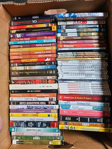 Doos vol met dvds . beschikbaar voor biedingen